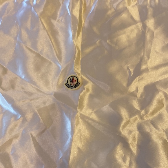 MONCLER VERY LARGE DUST BAG THAT MY VEST CAME IN PLASTIC PULL AND 7 STICKERS - Picture 6 of 12